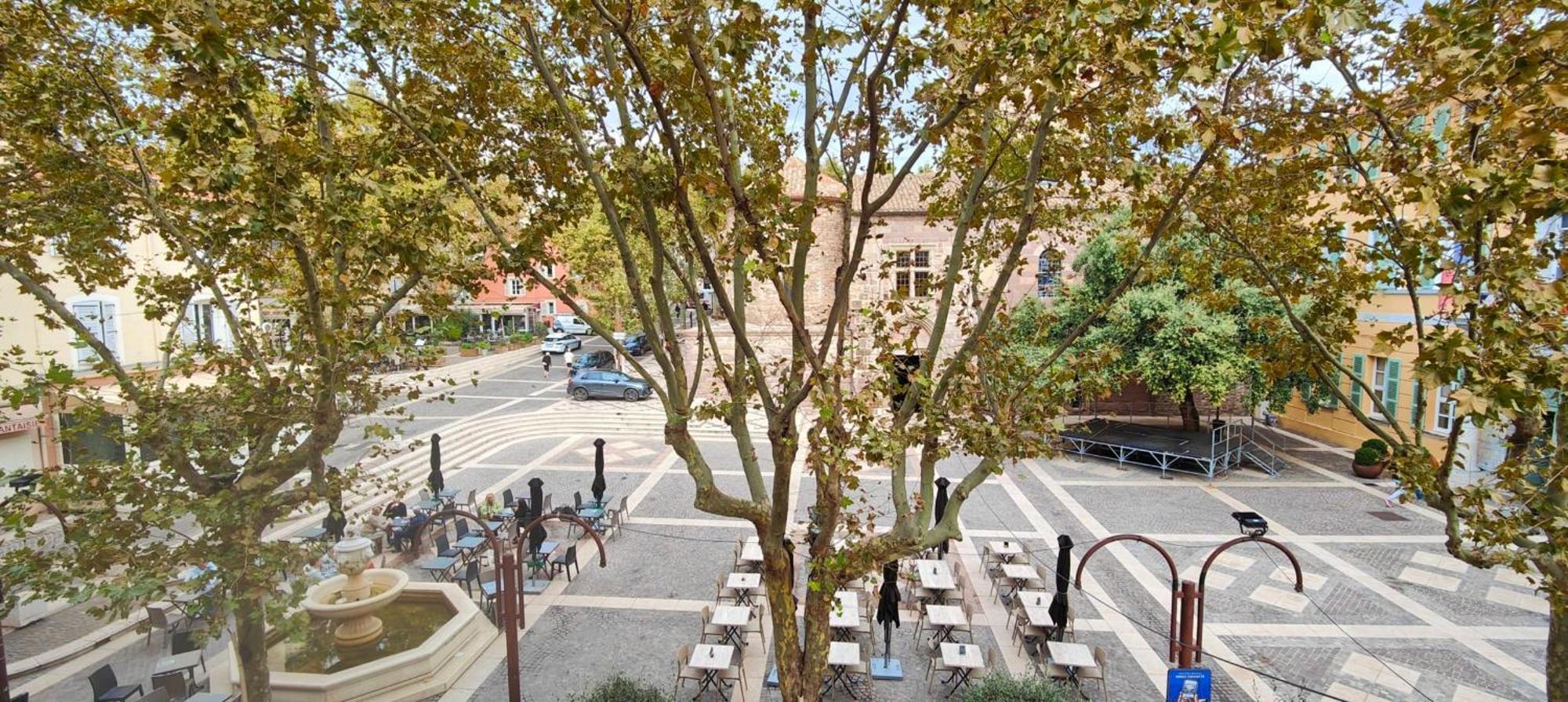 Charming In The Historic Heart Appartement